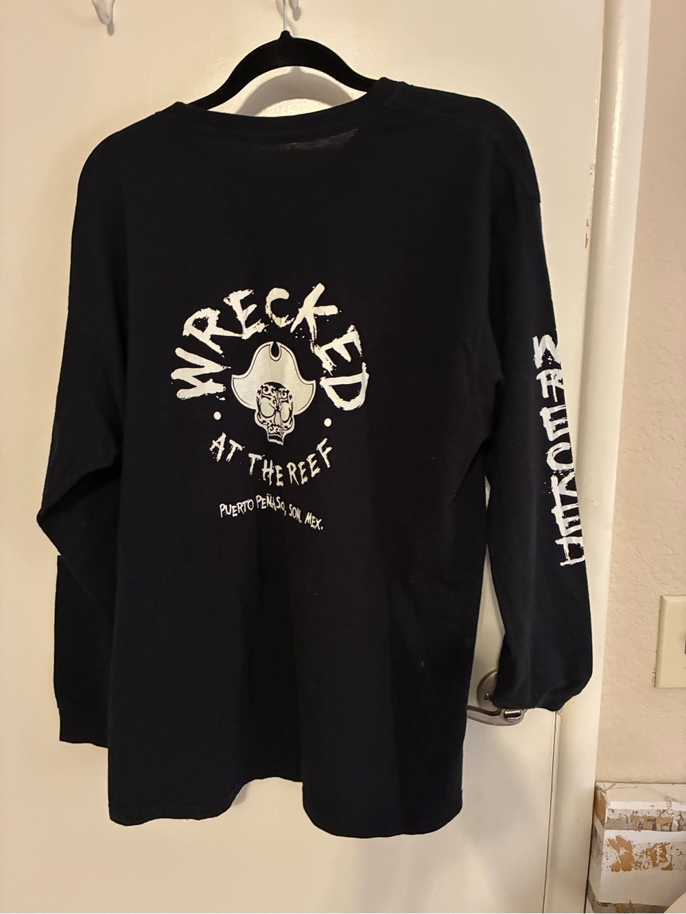 Wrecked At The Reef Puerto Penasco MX. Black Crewneck Sweatshirt SZ XL